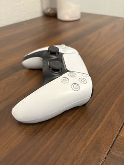 This is a great PS five controller