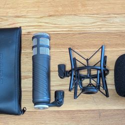 Rode Procaster Dynamic Microphone, Shock Mount & Pop Filter Windshield