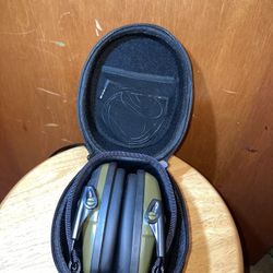 Howard Leight Impact Sport Sound Amplification Electronic Earmuff,