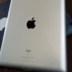 iPad 2   iOS 9  64gb 