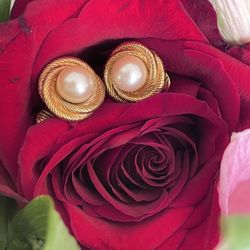 Monet Gold Tone And Pearl Clip On Earrings 
