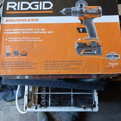 Rigid 18v Brushless 1/2in. Hammer Drill/Driver Kit