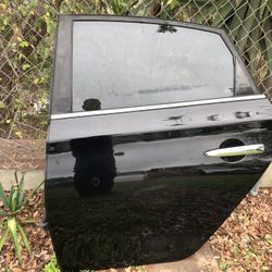 REAR LEFT DOOR 2013-2019 NISSAN SENTRA.