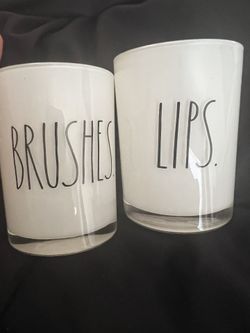 Rae Dumb Makeup Brush Holders 