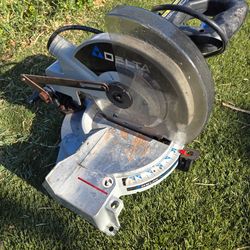 Delta ShopMaster 10-in 15-Amp Single Bevel Compound Miter Saw