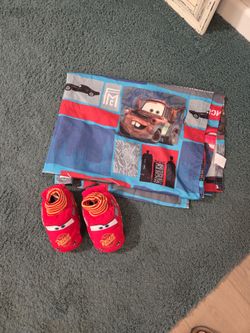 DISNEY CARS DAYBED FLAT SHEET AND SLIPPERS SZ 9/10