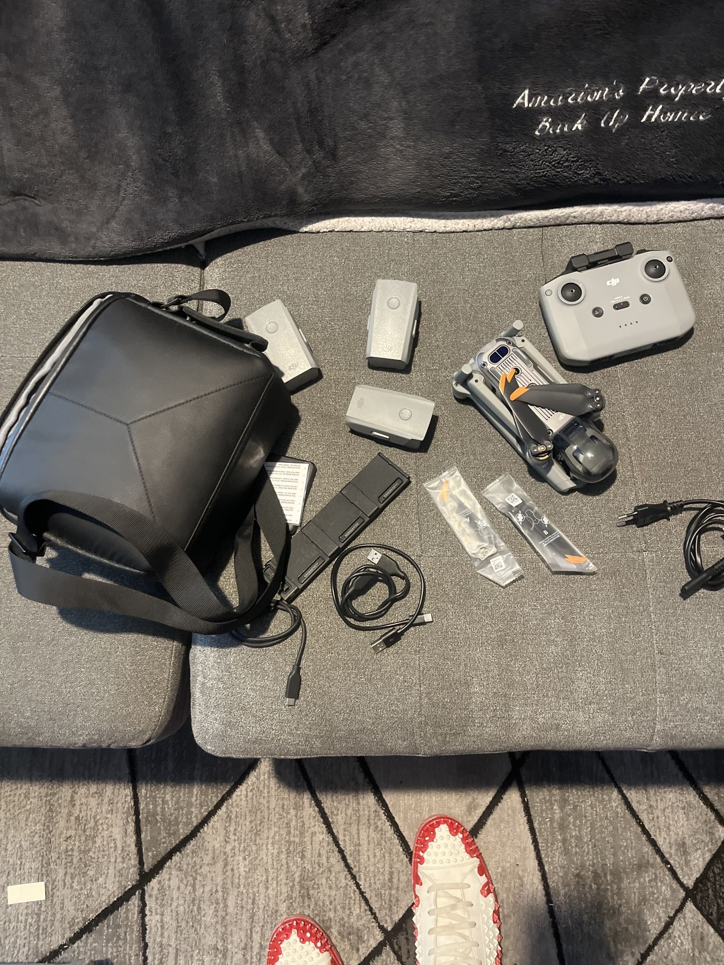 DJI Mini 3 Pro Fly More Bundle – 4 Batteries, Case, Charging Hub, Remote – Excellent Condition