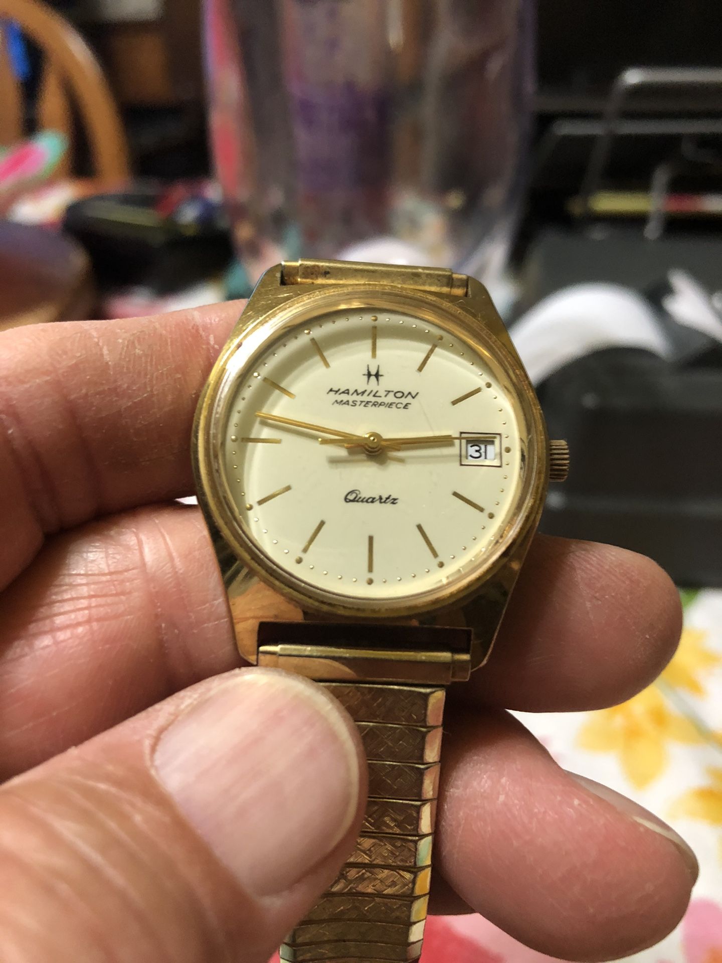 Hamilton masterpiece quartz date
