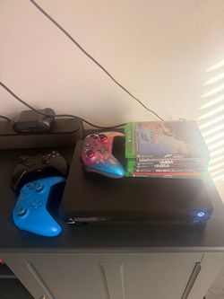 Xbox one X 1TB bundle
