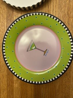Set Of 4 Outta Hand Salad /Dessert Plates 