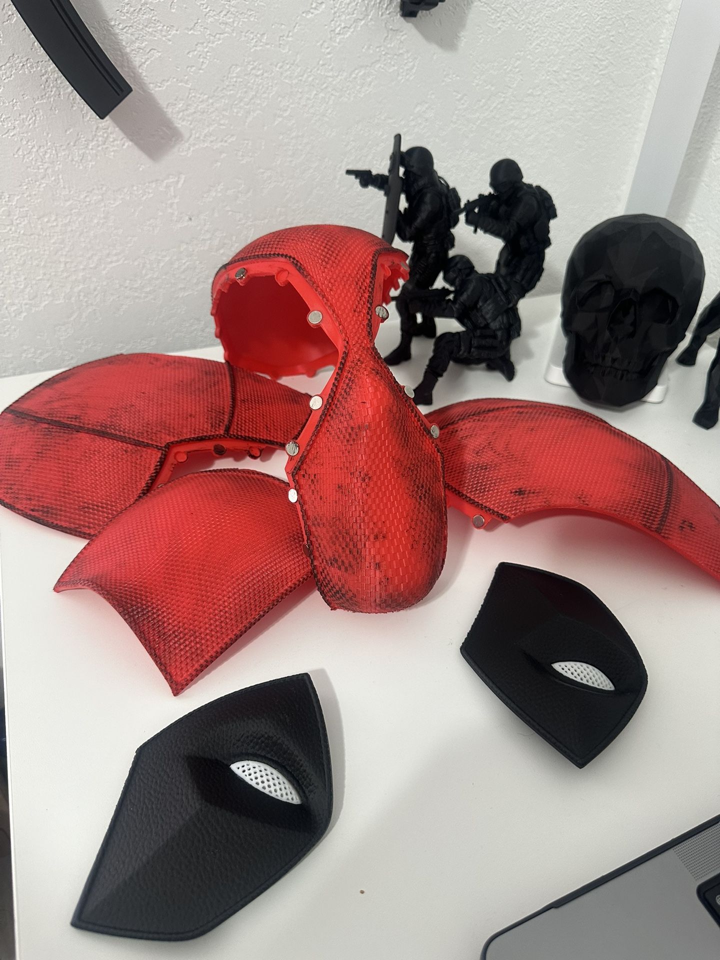 3D Printed Deadpool Helmet/Mask (Halloween )