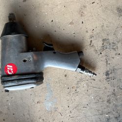 1/2” Campbell Hausfeld Impact Wrench 