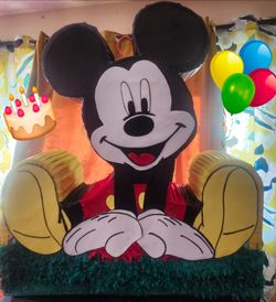 Mickey Mouse Pinata
