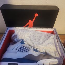 Jordan 4 Military Blue 