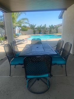 Heavy-Duty Metal Outdoor Dining Set – Seats 6