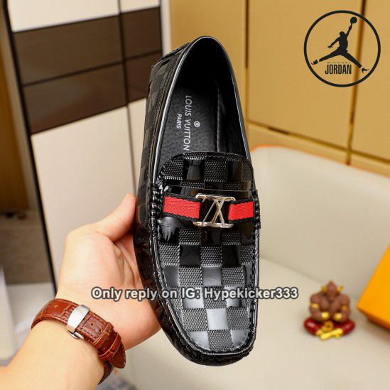 Vuitton dress LV leather LV shoes For sale shoes for Sale in Los