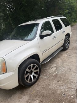 2011 GMC Yukon Denali