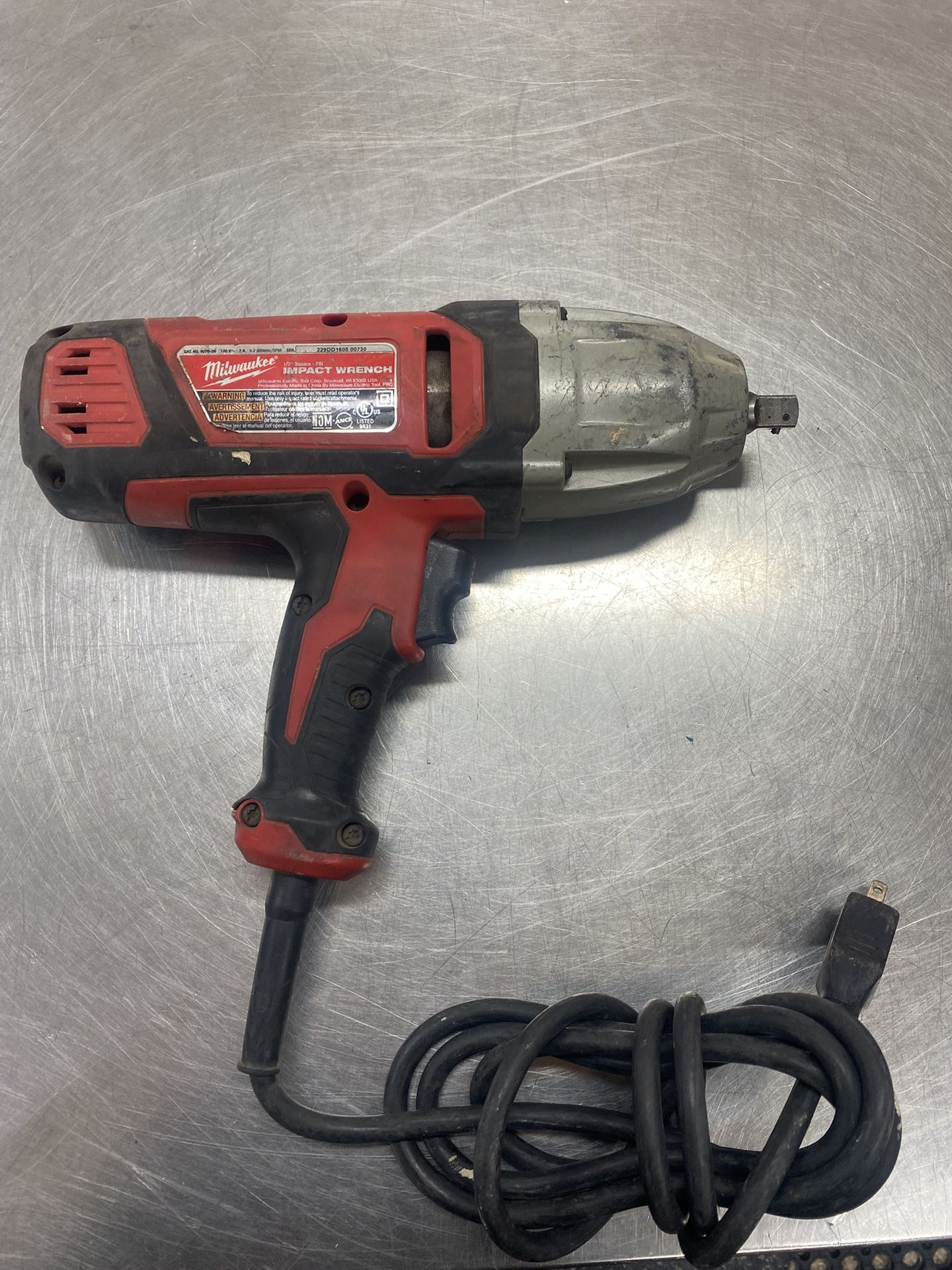 Milwaukee Corded Impact Wrench