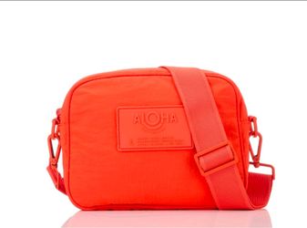 NWOT - Aloha Collection Keep It Light Le Tour - Monochrome - Red Haute - Sold Out