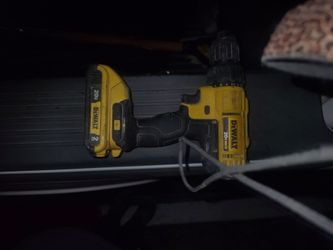 DEWALT 20V MAX Cordless Drill with Battery