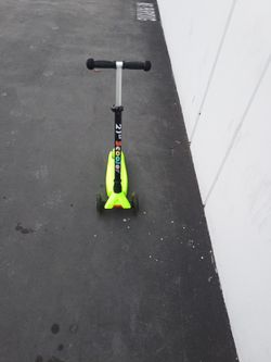 Scooler $10 en Anaheim