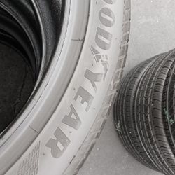 4 Llantas 255 40 R20 Goodyear Eagle 