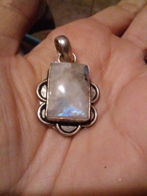 Moonstone Pendant 