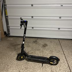 Electric scooter
