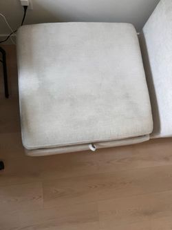 Storage ottoman