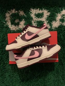 Nike Dunk Valentine’s Day