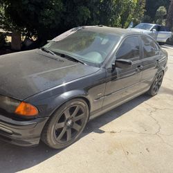 2000 BMW 328i (E46) 