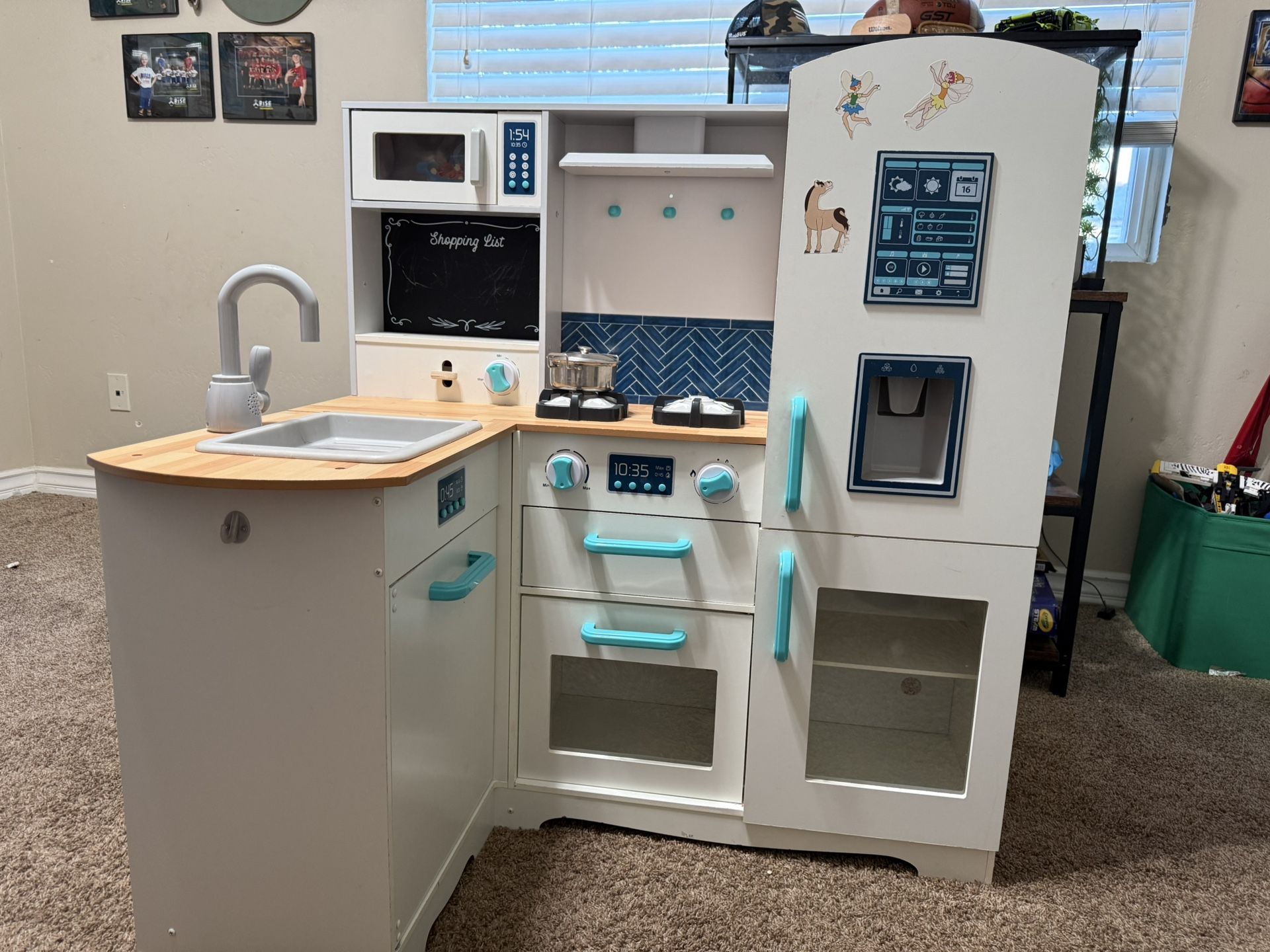 Play Kitchen