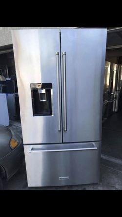 Like new refrigerator brand KitchenAid
