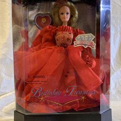 July Birthday Treasures Fashion Corner Barbie Doll (Collector's Stand Included)