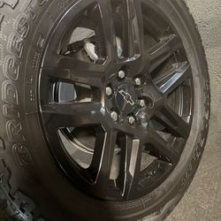 Llantas y rines originales de Silverado 1500 nuevas