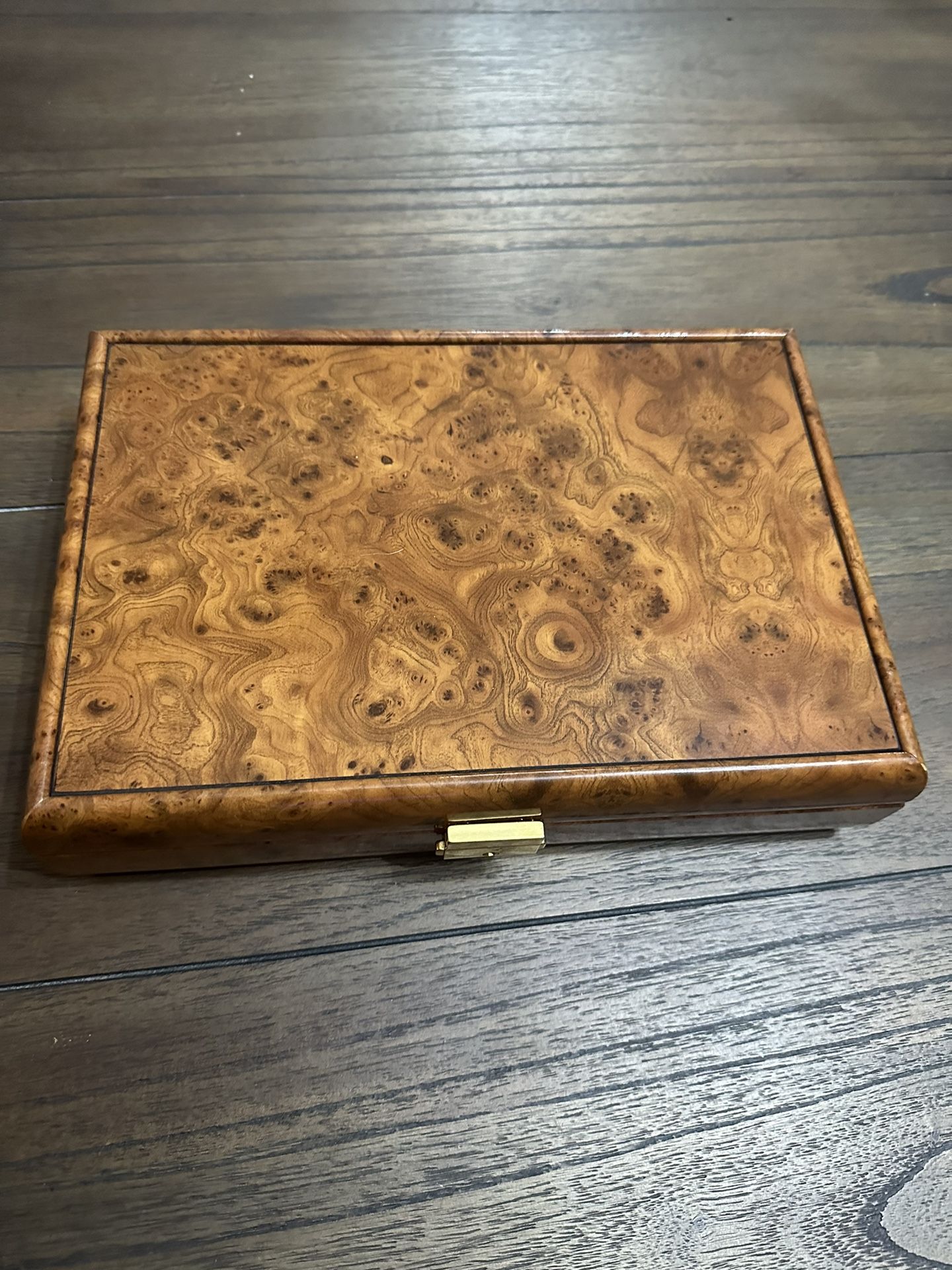 10 Cigar Capacity Thomas Christiano Humidor in Burlwood - Made in Italy