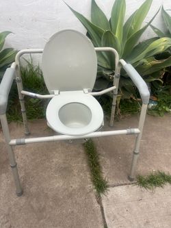 toilet commode