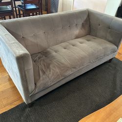 Loveseat 