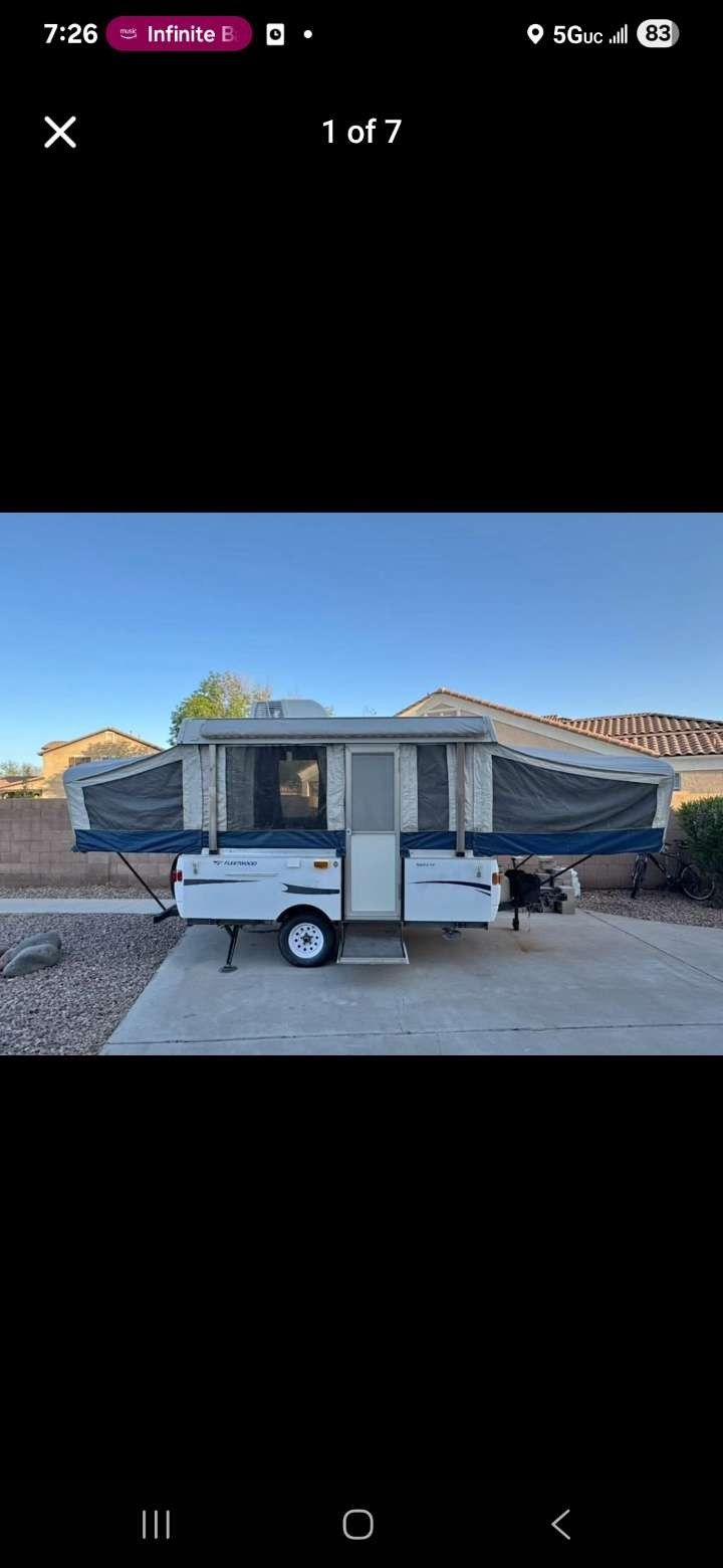 2009 Fleetwood Santa fe