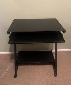 Black Desk