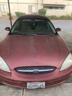 2004 Ford Taurus