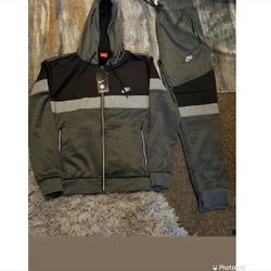 Dark Grey Men Size X-Large Nike Sweatsuit