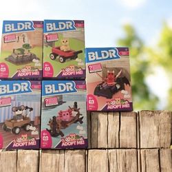 NEW LOT of 5 BLDR ADOPT ME series 1 building block sets