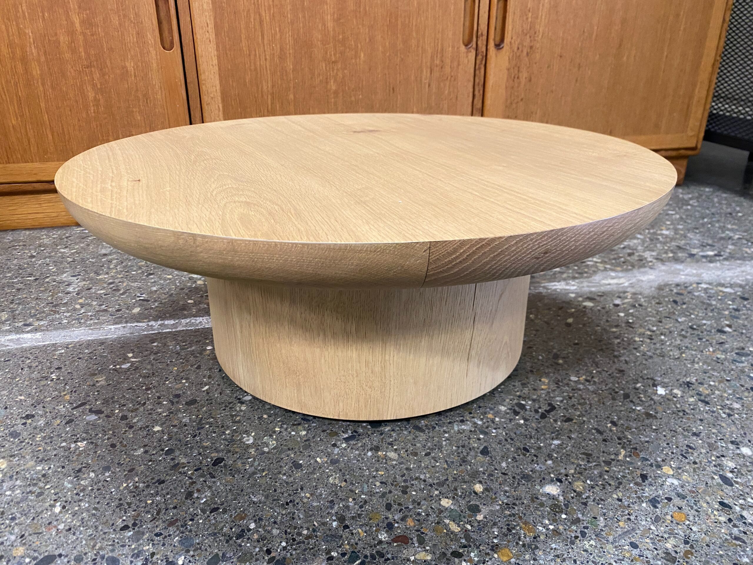 NEW! RESTORATION HARDWARE Oslo Pedestal 24″ Round Coffee Table