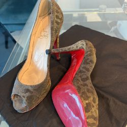 Louboutin Shoes Size 39