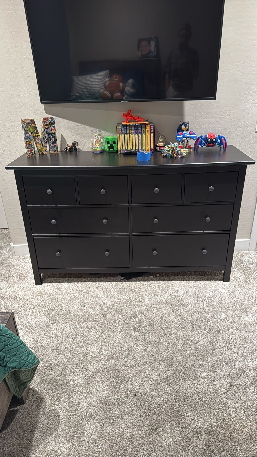 Dresser With End Table 