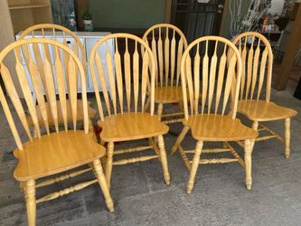 Beatiful solid wood 6 chairs