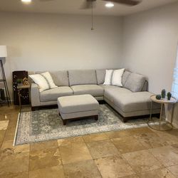 Like New Living Spaces Sectional Couch 