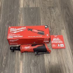 Milwaukee M12 12V Lithium-Ion Cordless 3/8 in. Ratchet (Tool-Only)