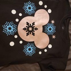 Disney Christmas Shirt Small